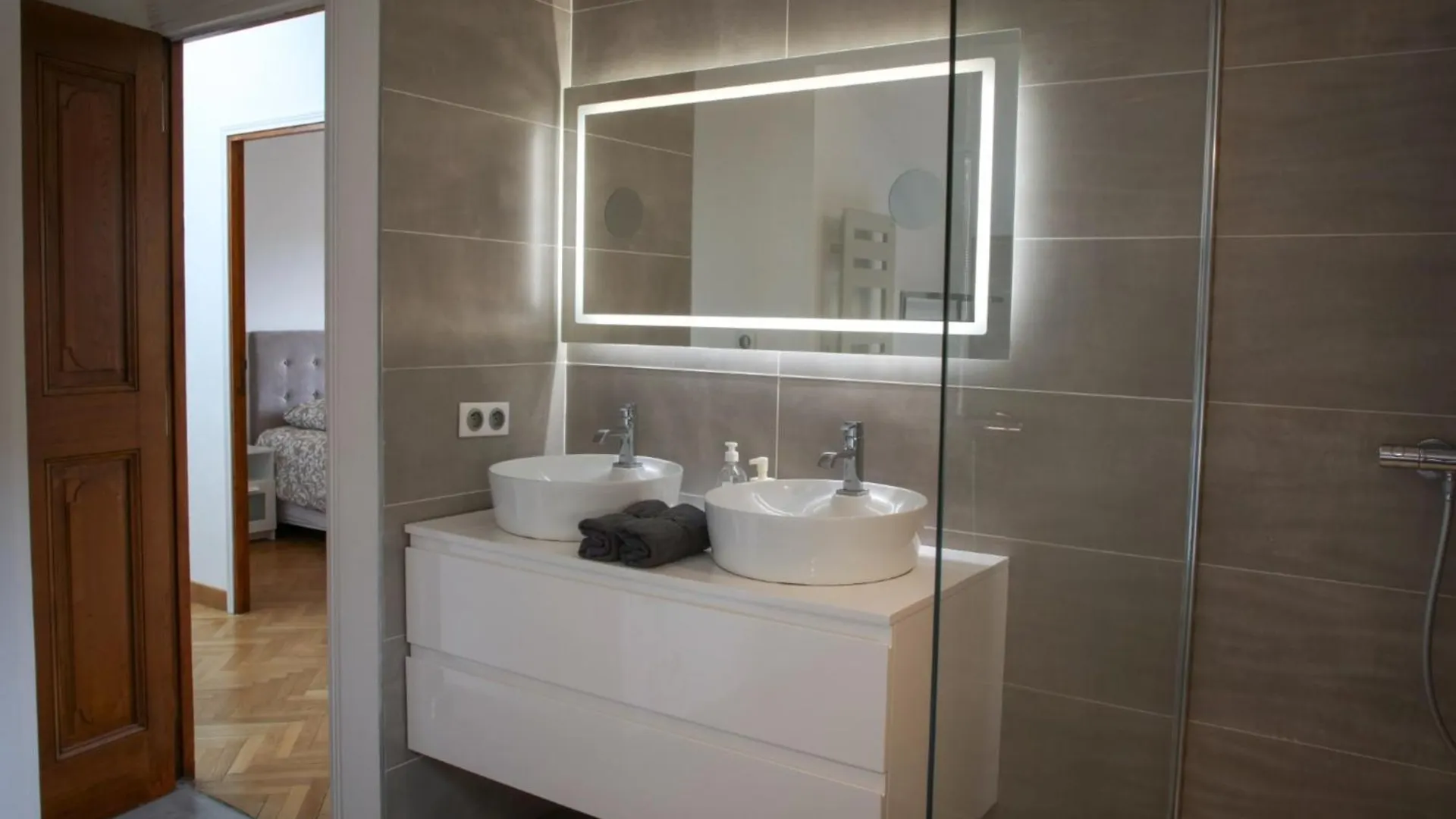 Spacious Apartment Of 90 M2 In Toulouse Frankrijk