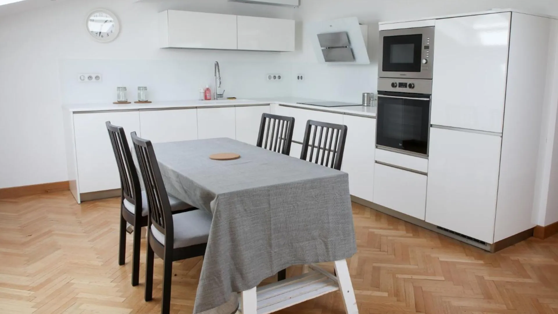 Spacious Apartment Of 90 M2 In Toulouse