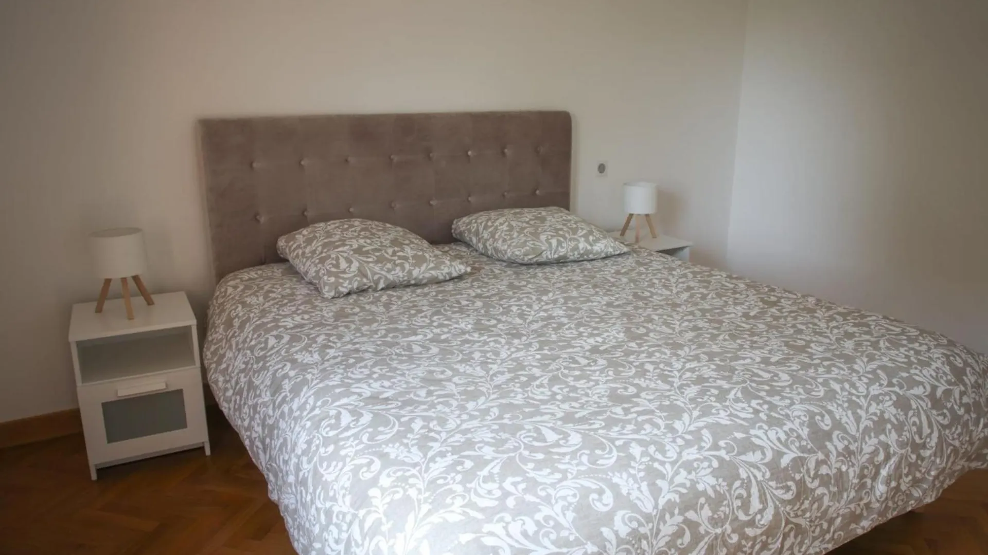 Spacious Apartment Of 90 M2 In Toulouse Frankrijk