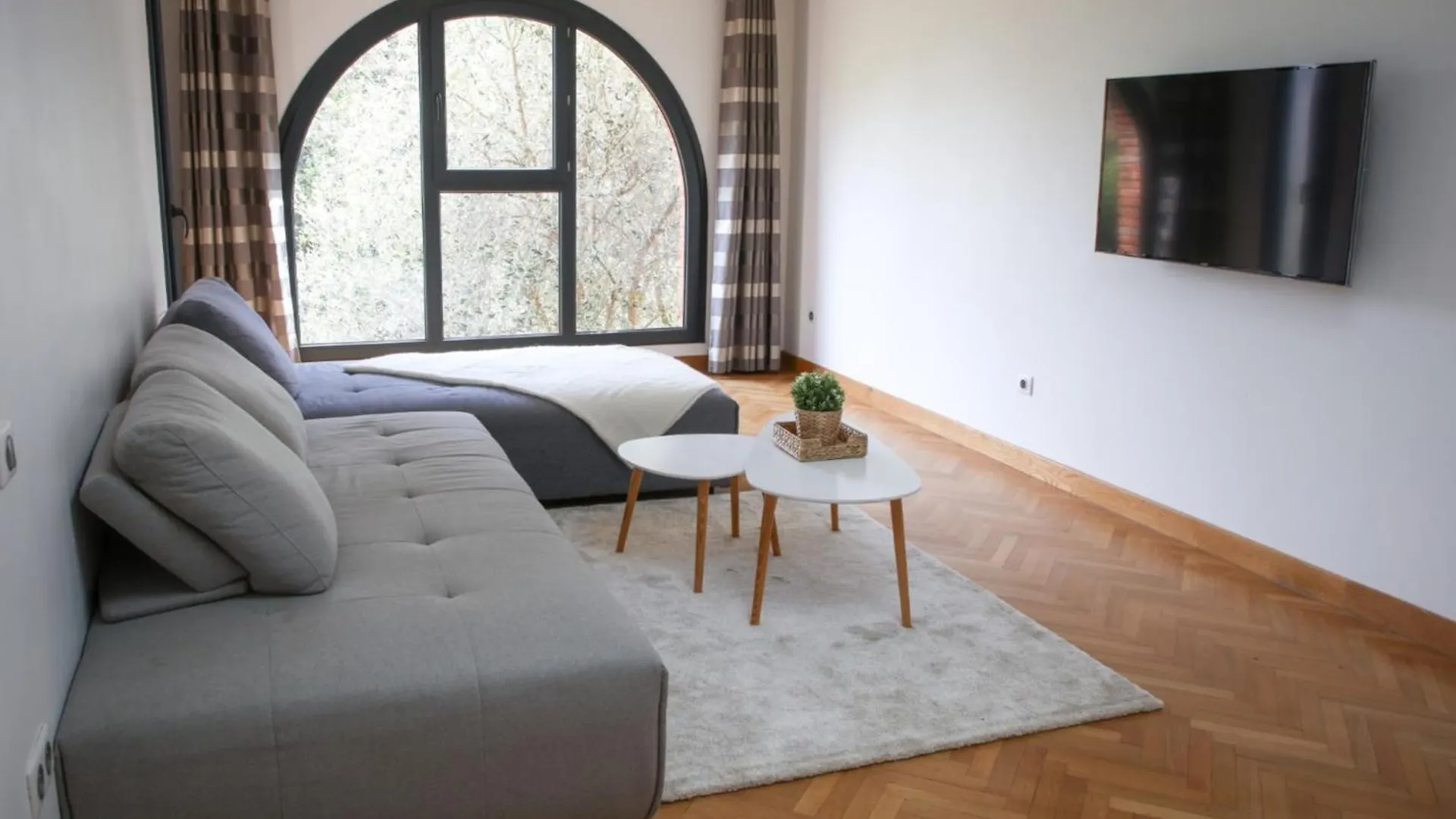 Spacious Apartment Of 90 M2 In Toulouse